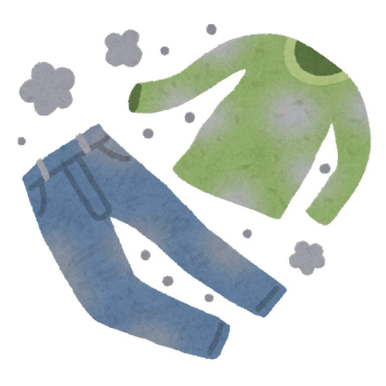 ホコリまみれの服。