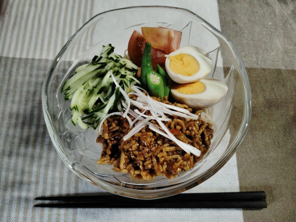 ジャージャー麺風素麺。