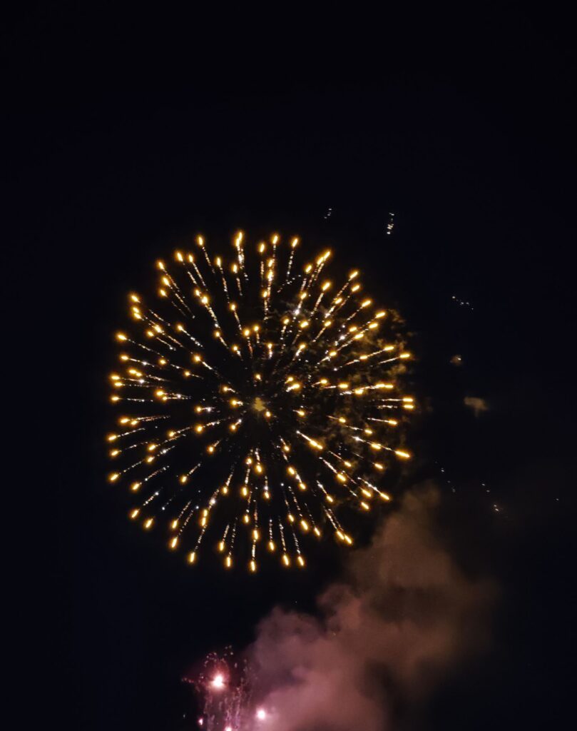 打ち上げ花火。