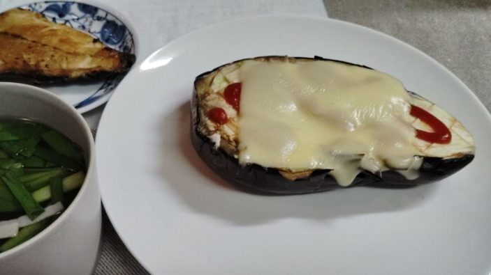 ナスのピザ風。