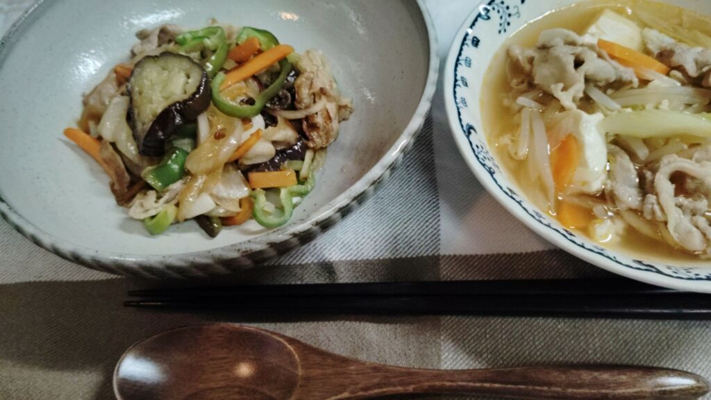 スンドゥブチゲ。肉野菜炒め。