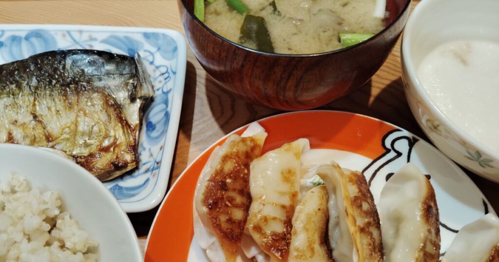 サバの塩焼き・餃子定食