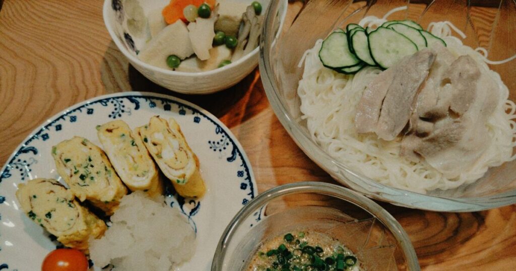 そうめん。小葱入りだし巻き卵。高野豆腐。