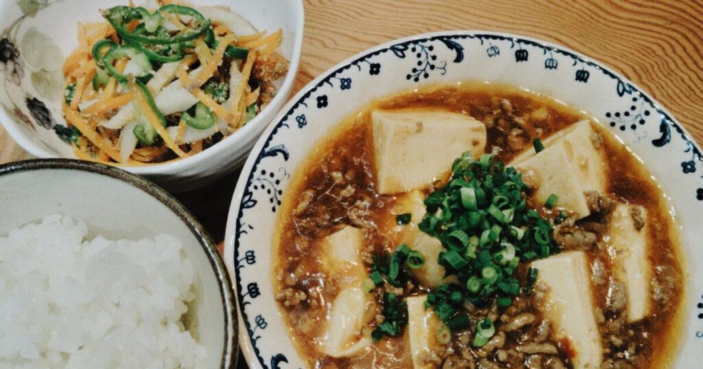 麻婆豆腐　ちくわのきんぴら